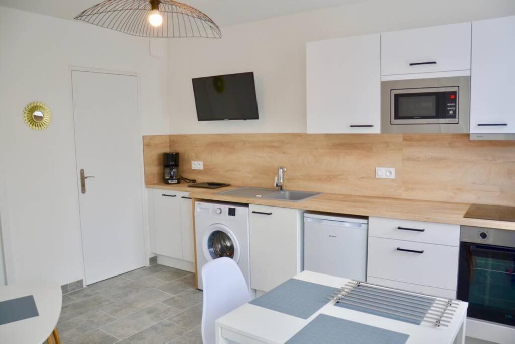 Appartement Les forges 2 pièces RDC à Avoine Extérieur photo