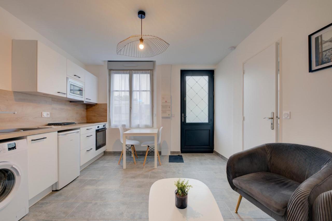 Appartement Les forges 2 pièces RDC à Avoine Extérieur photo